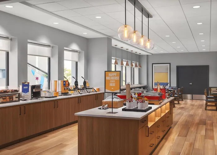 Hampton Inn & Suites Chicago-Downtown
